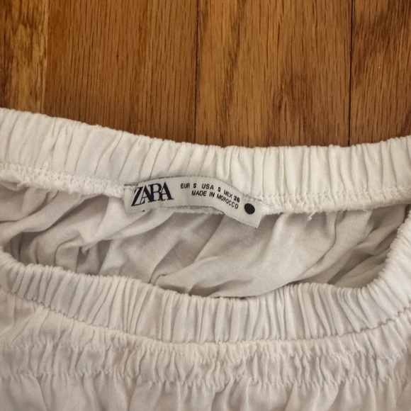 Zara Ruched Top - Picture 4 of 4